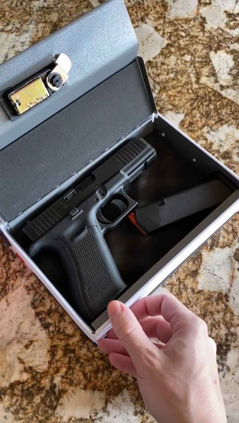 Load image into Gallery viewer, 4 Pack StealthBook + 4 Foam Insert